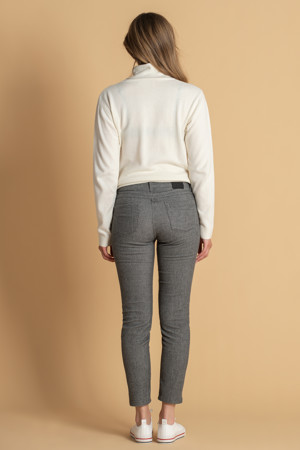 Trine-BW / Tight fit / Grey