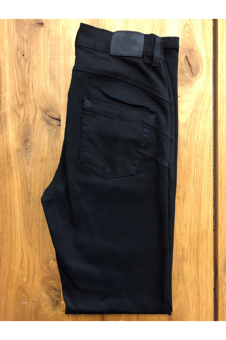 Jeans denim stretch 66% cot 20% pol 11% vis 3% ela